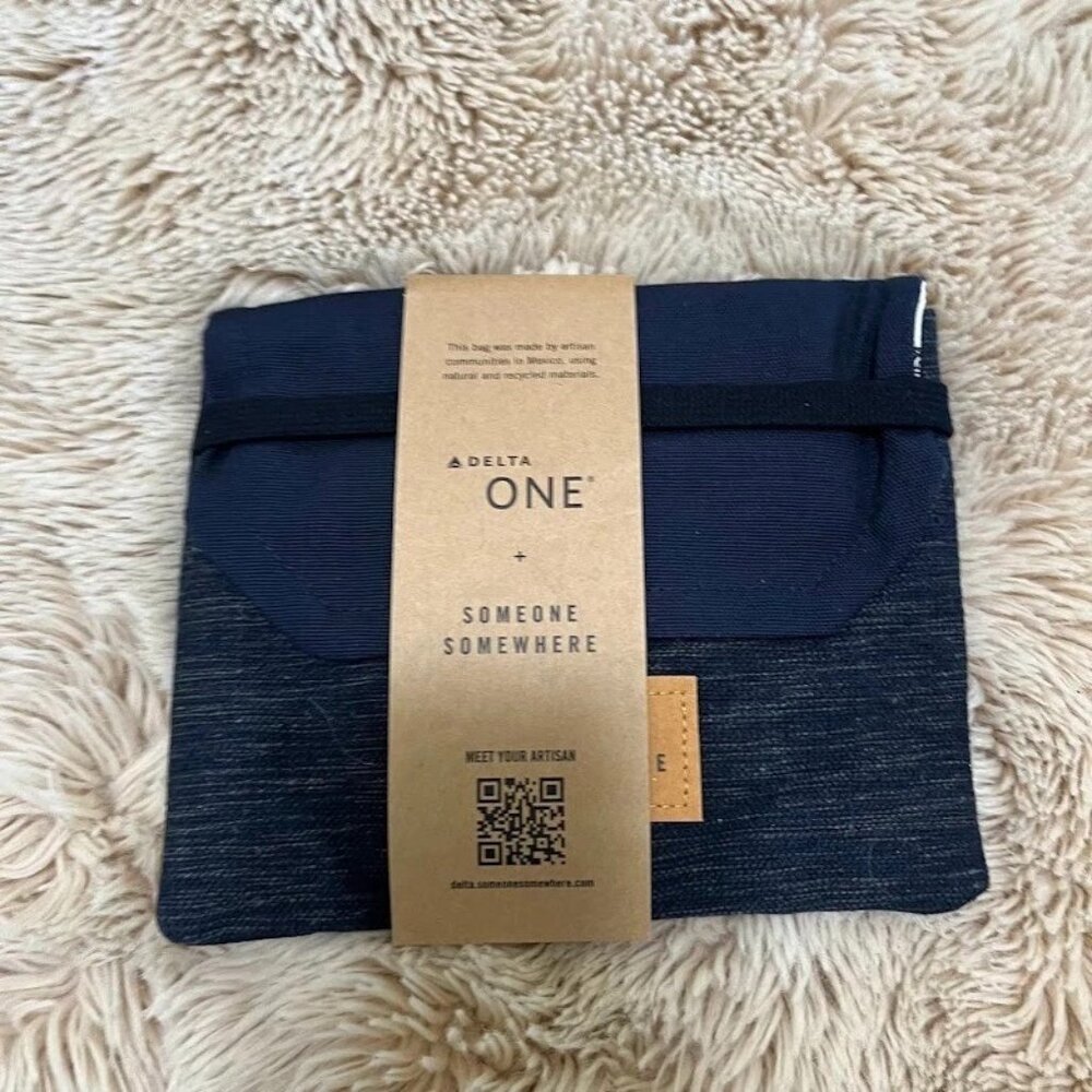 NEW Delta Someone Somewhere Travel Amenity Kit